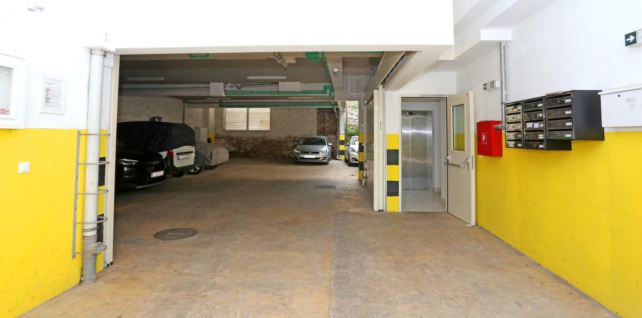 Luxury Apts Leone Split Centre Eksteriør billede