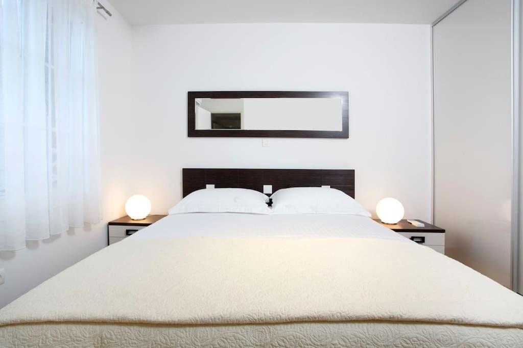 Luxury Apts Leone Split Centre Eksteriør billede