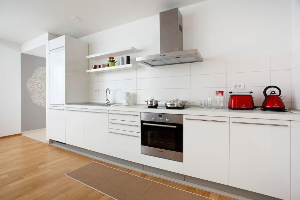 Luxury Apts Leone Split Centre Eksteriør billede