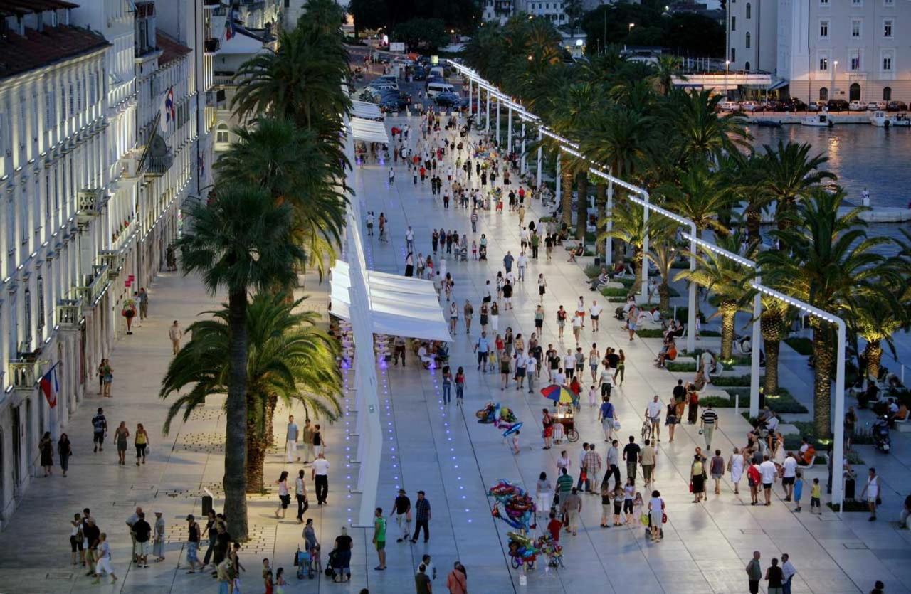 Luxury Apts Leone Split Centre Eksteriør billede